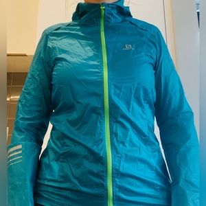 Salomon Small Sport Running Coat blue and green